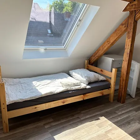 Ganzes Monteurhaus Mit 4 Schlafzimmern Fuer Bis Zu 8 Gaeste بيت للعطل دوسبرغ