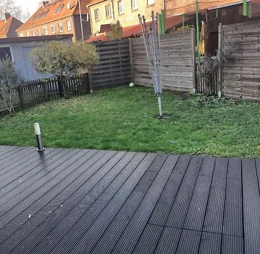 Holiday home Ganzes Monteurhaus Mit 4 Schlafzimmern Fuer Bis Zu 8 Gaeste Duisburg